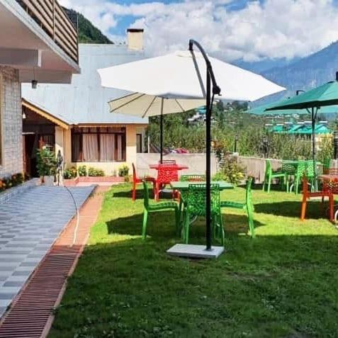 Hotel Alpine View Sarahan Ngoại thất bức ảnh