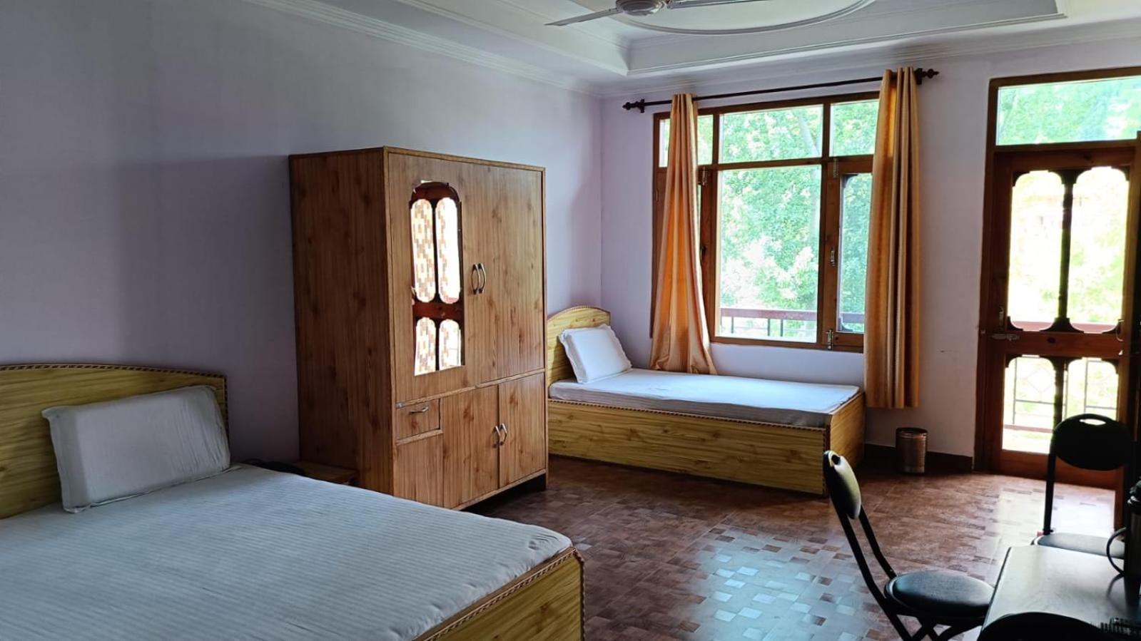 Hotel Alpine View Sarahan Ngoại thất bức ảnh