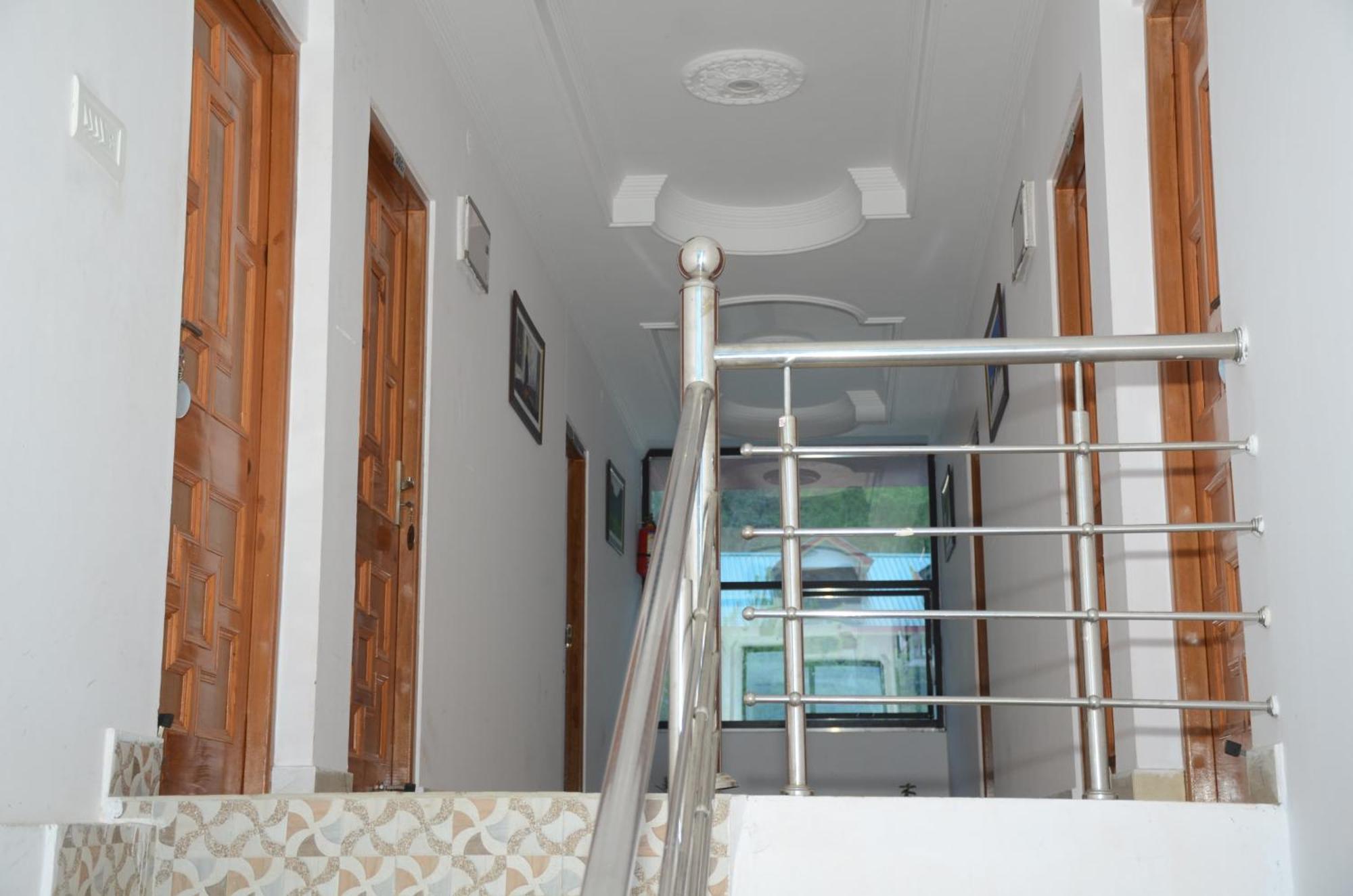 Hotel Alpine View Sarahan Ngoại thất bức ảnh