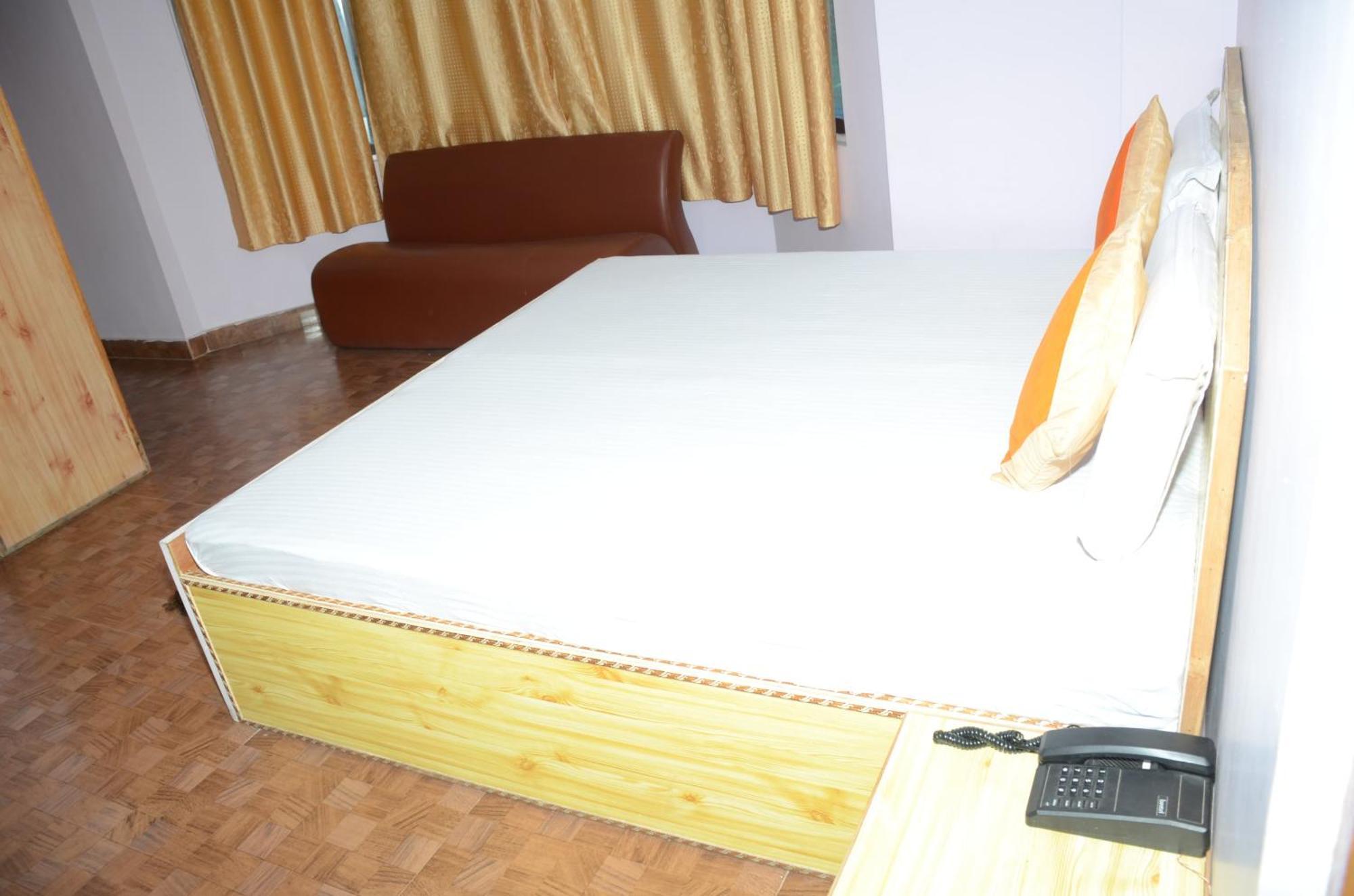 Hotel Alpine View Sarahan Ngoại thất bức ảnh