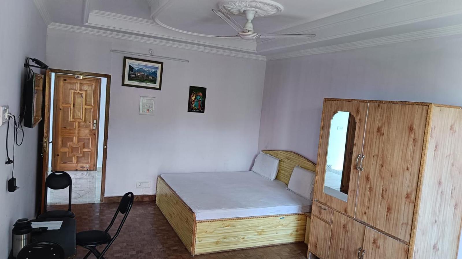 Hotel Alpine View Sarahan Ngoại thất bức ảnh
