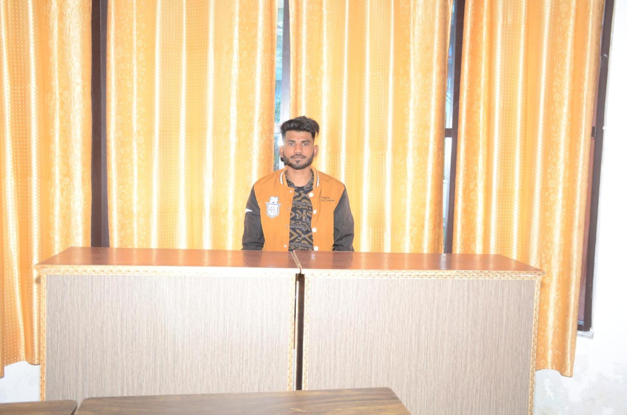 Hotel Alpine View Sarahan Ngoại thất bức ảnh